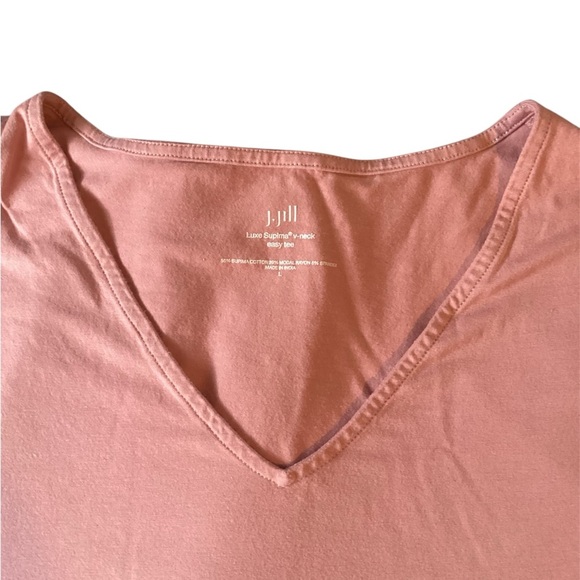 Women's Pink J.Jill luxe Supima V-Neck easy T - Picture 2 of 3